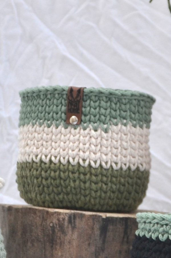 Panier tricolore blanc et vert