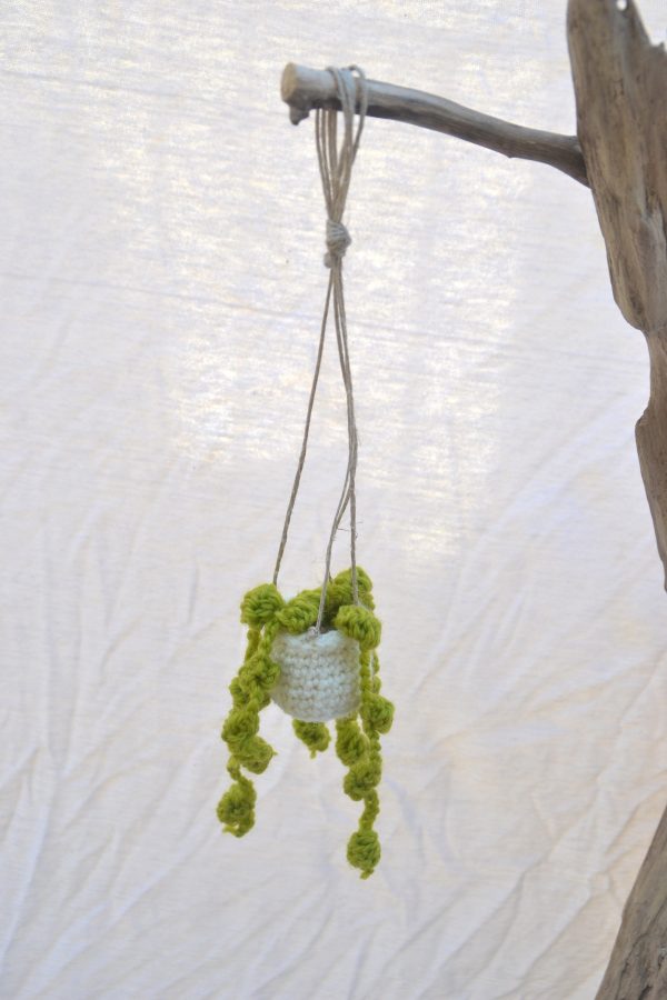 Chaine de perles en laine