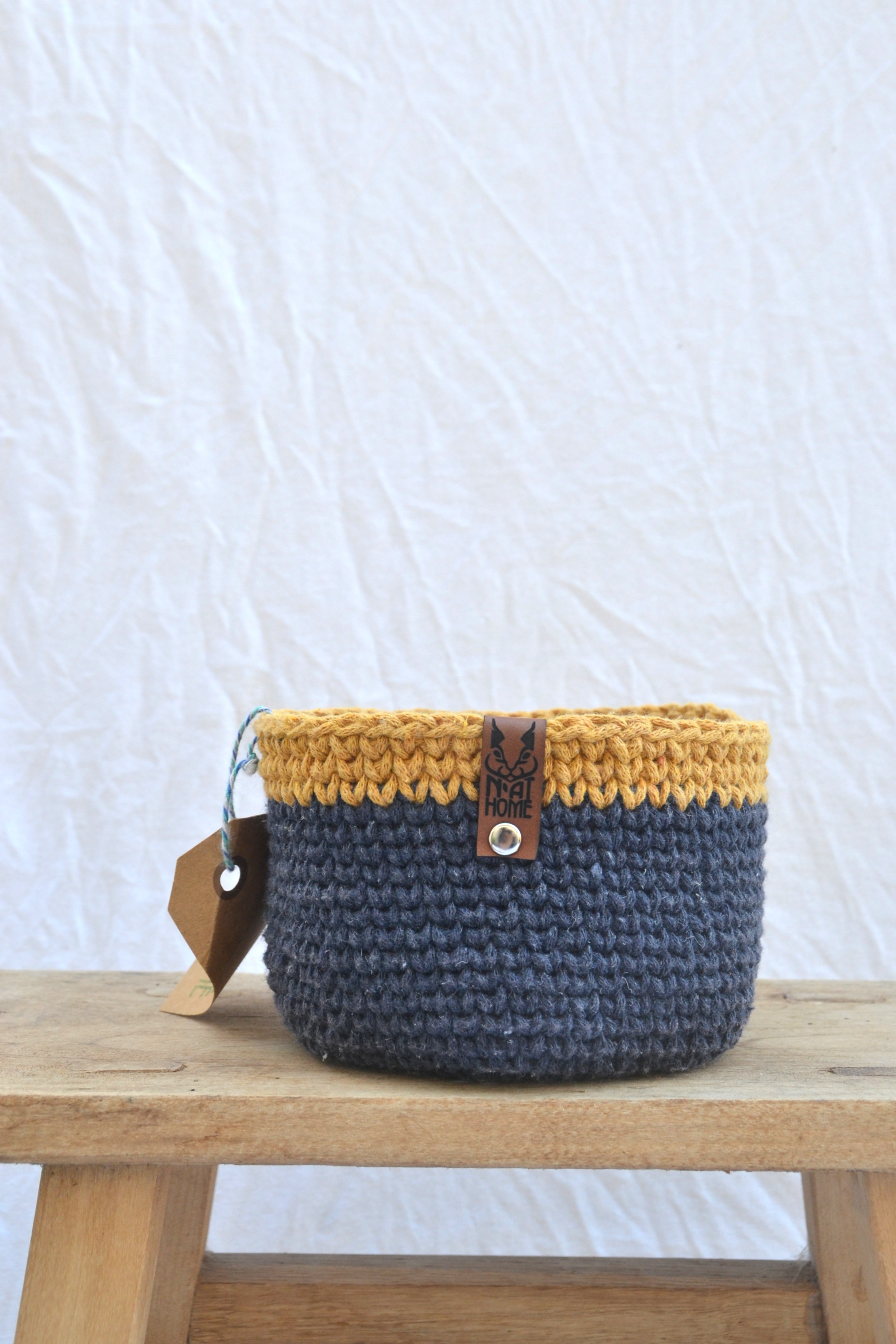 #326 - panier bicolore bleu et beige Panier bicolore bleu et beige